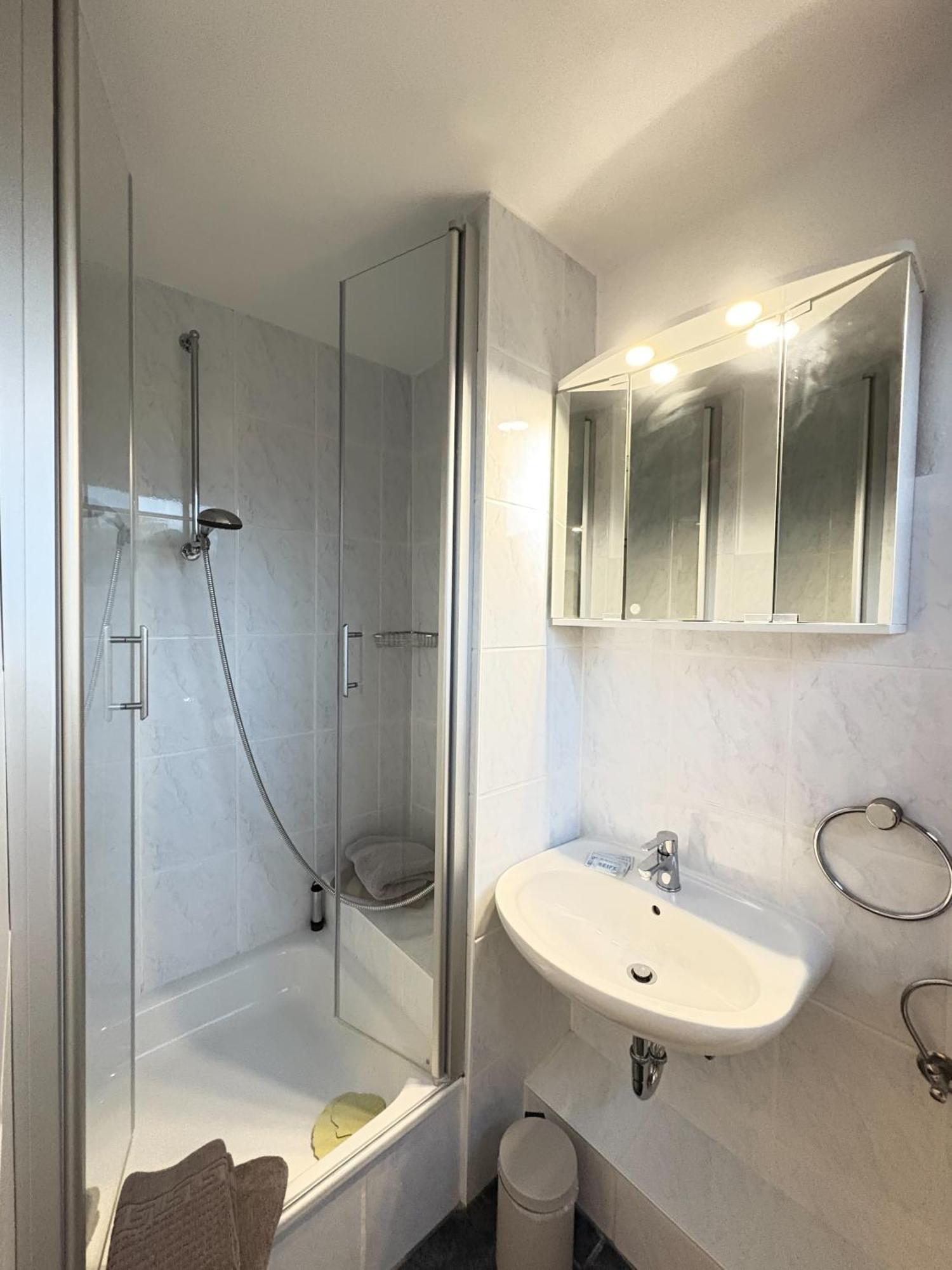 Hotel Zum Wikinger سانكت بيتر اوردنغ الغرفة الصورة